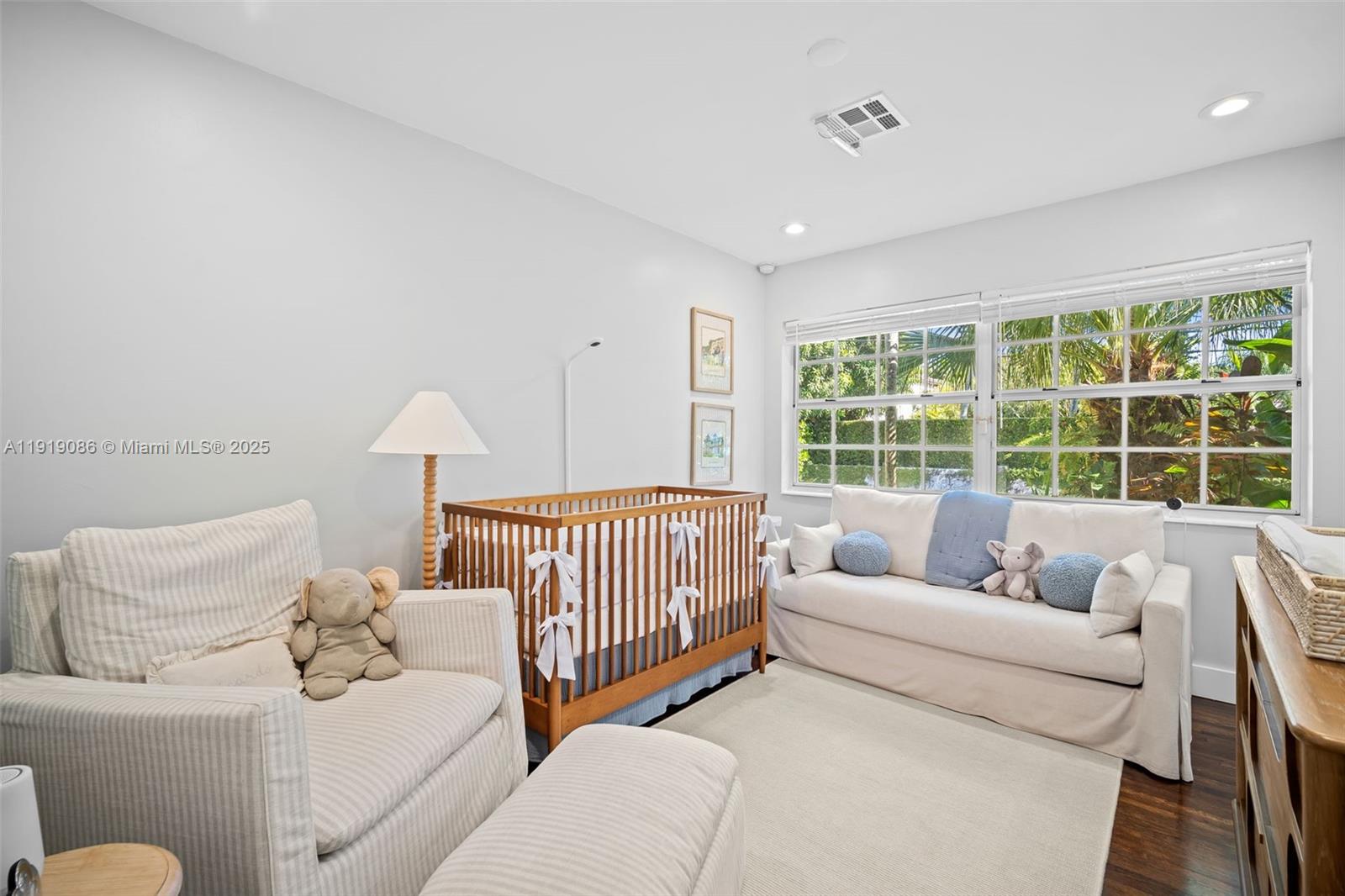 COCONUT GROVE MANOR - Residential Lease