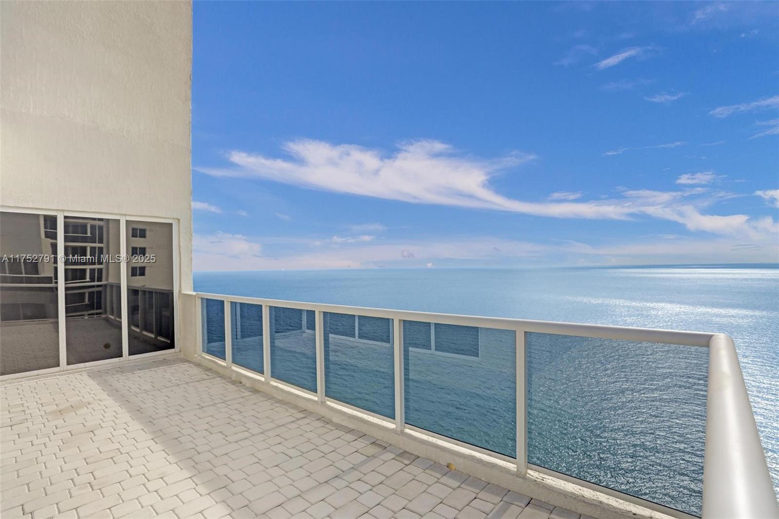 19111 Collins Ave PH4