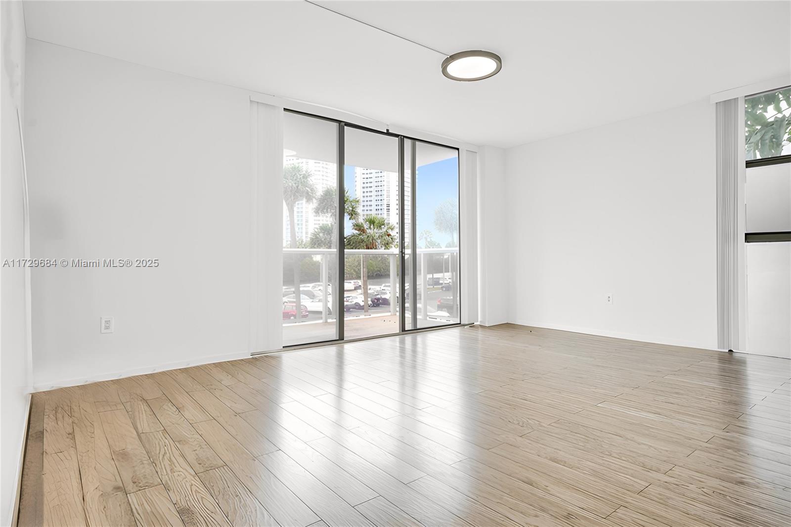 FLAMENCO CONDO TOWER I - Residential