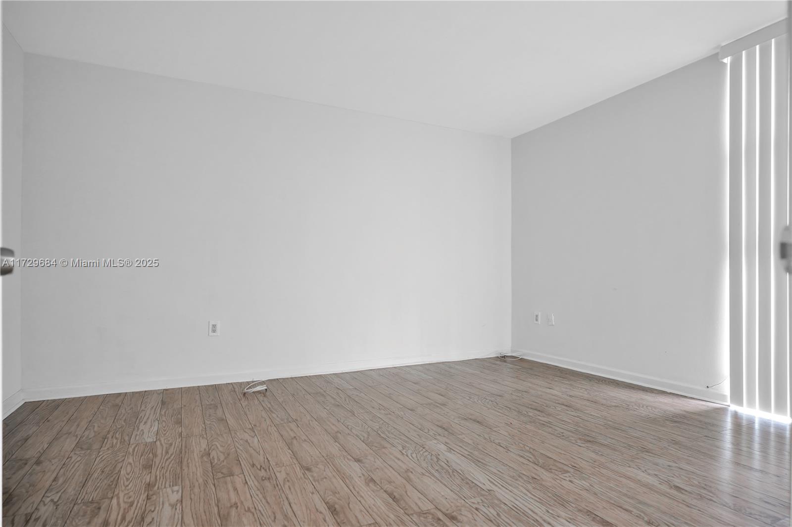 FLAMENCO CONDO TOWER I - Residential