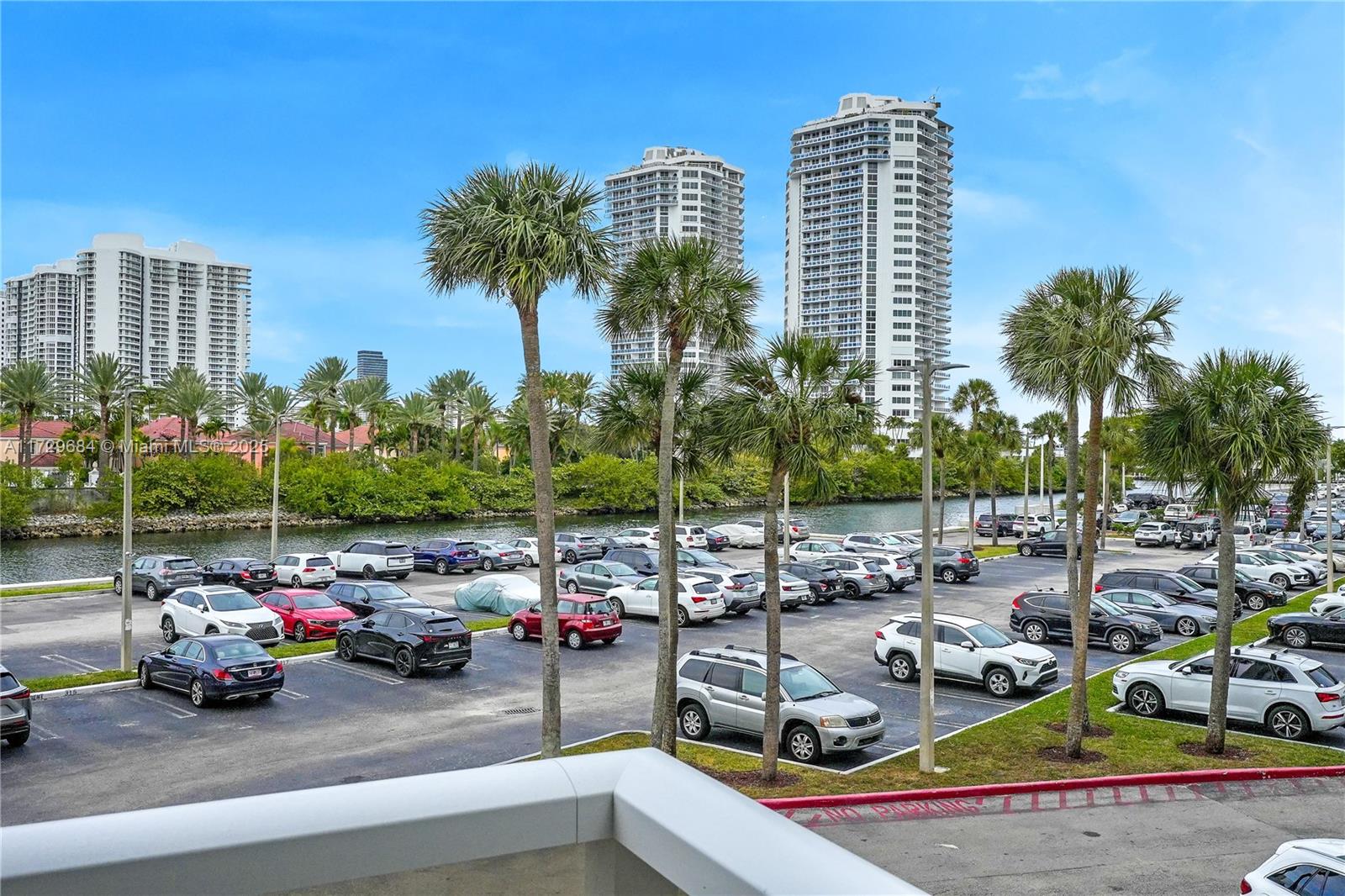 FLAMENCO CONDO TOWER I - Residential