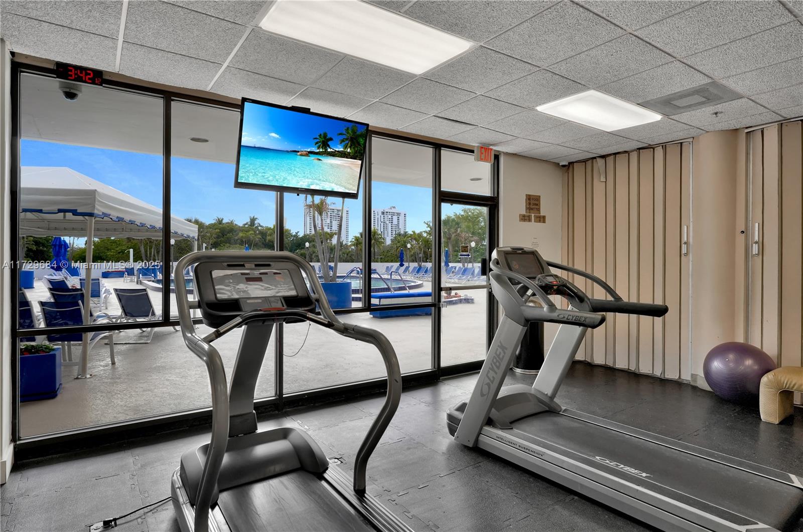 FLAMENCO CONDO TOWER I - Residential