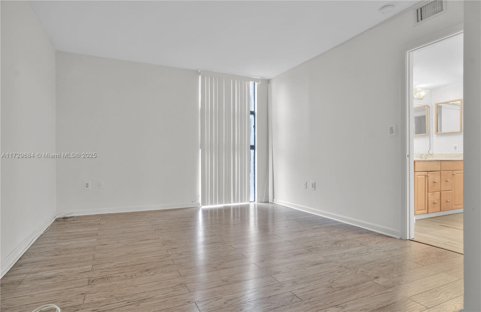 FLAMENCO CONDO TOWER I - Residential