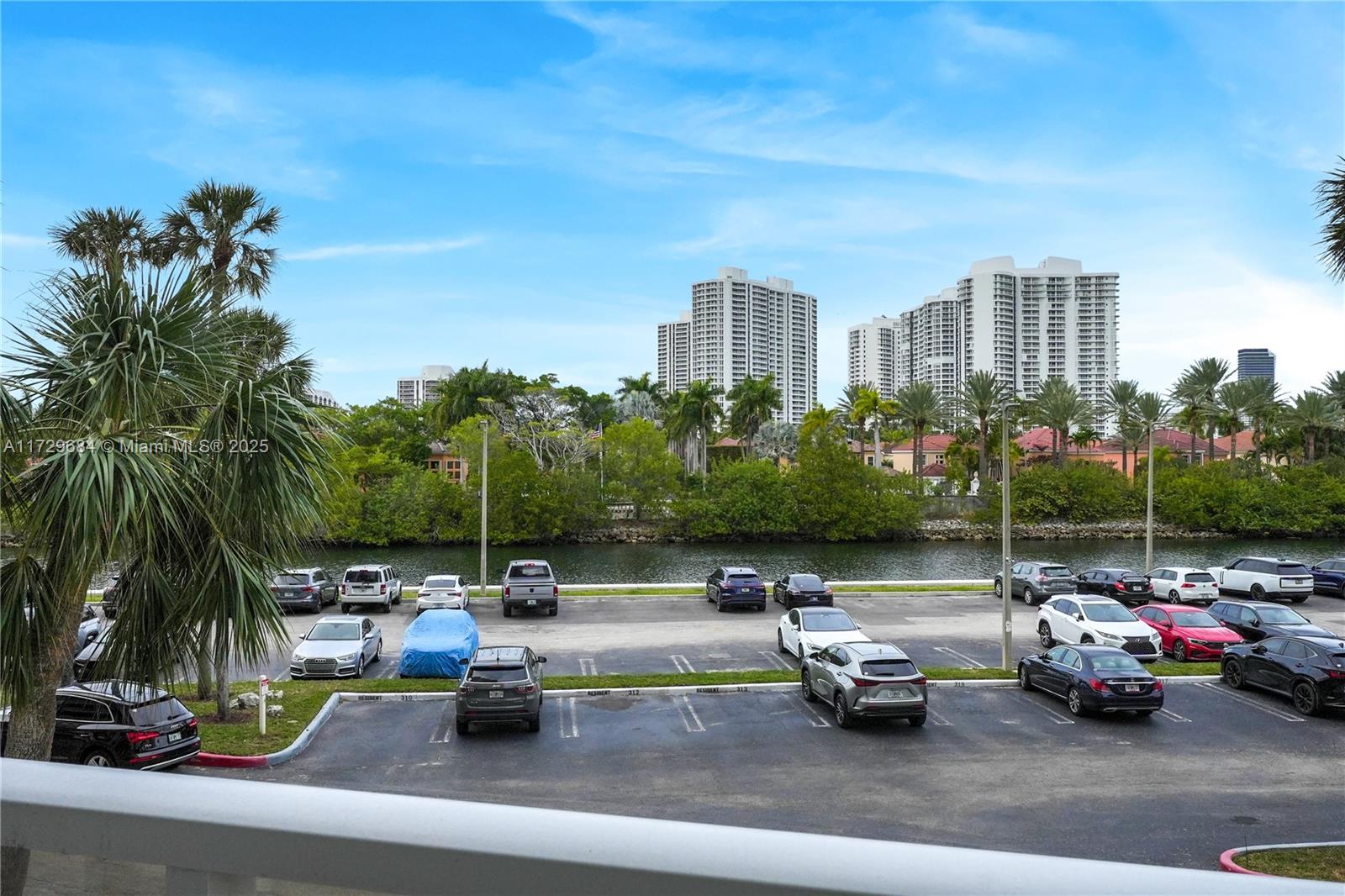 FLAMENCO CONDO TOWER I - Residential