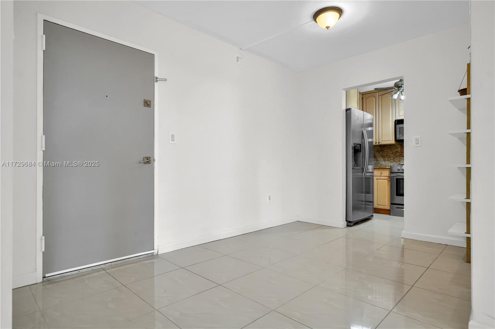 Property for Sale at 3701 N Country Club Dr 203, Aventura, Miami-Dade County, Florida - Bedrooms: 2 
Bathrooms: 2  - $265,000