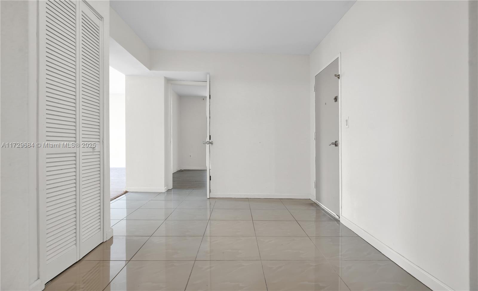 FLAMENCO CONDO TOWER I - Residential