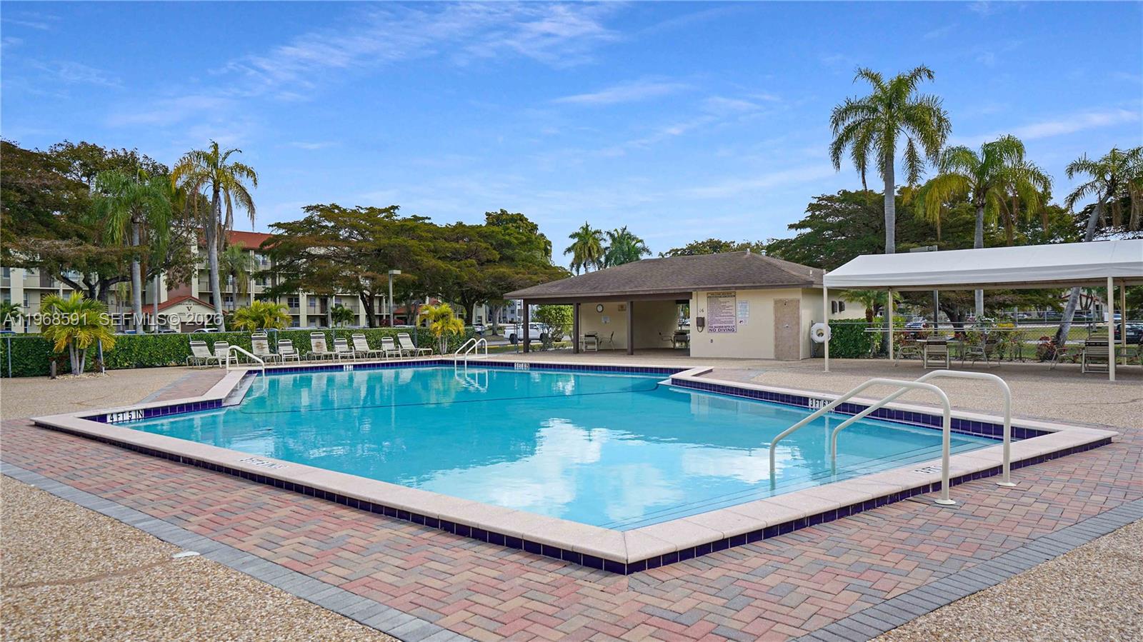 IVANHOE EAST AT CENTURY V - Residential