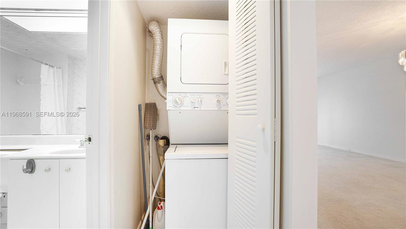 IVANHOE EAST AT CENTURY V - Residential