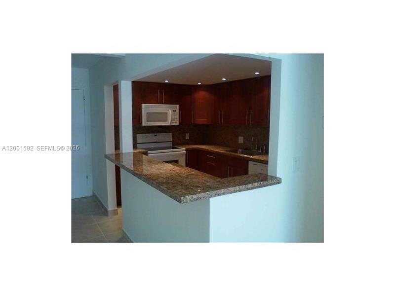 BRICKELL BISCAYNE CONDO - Residential Lease