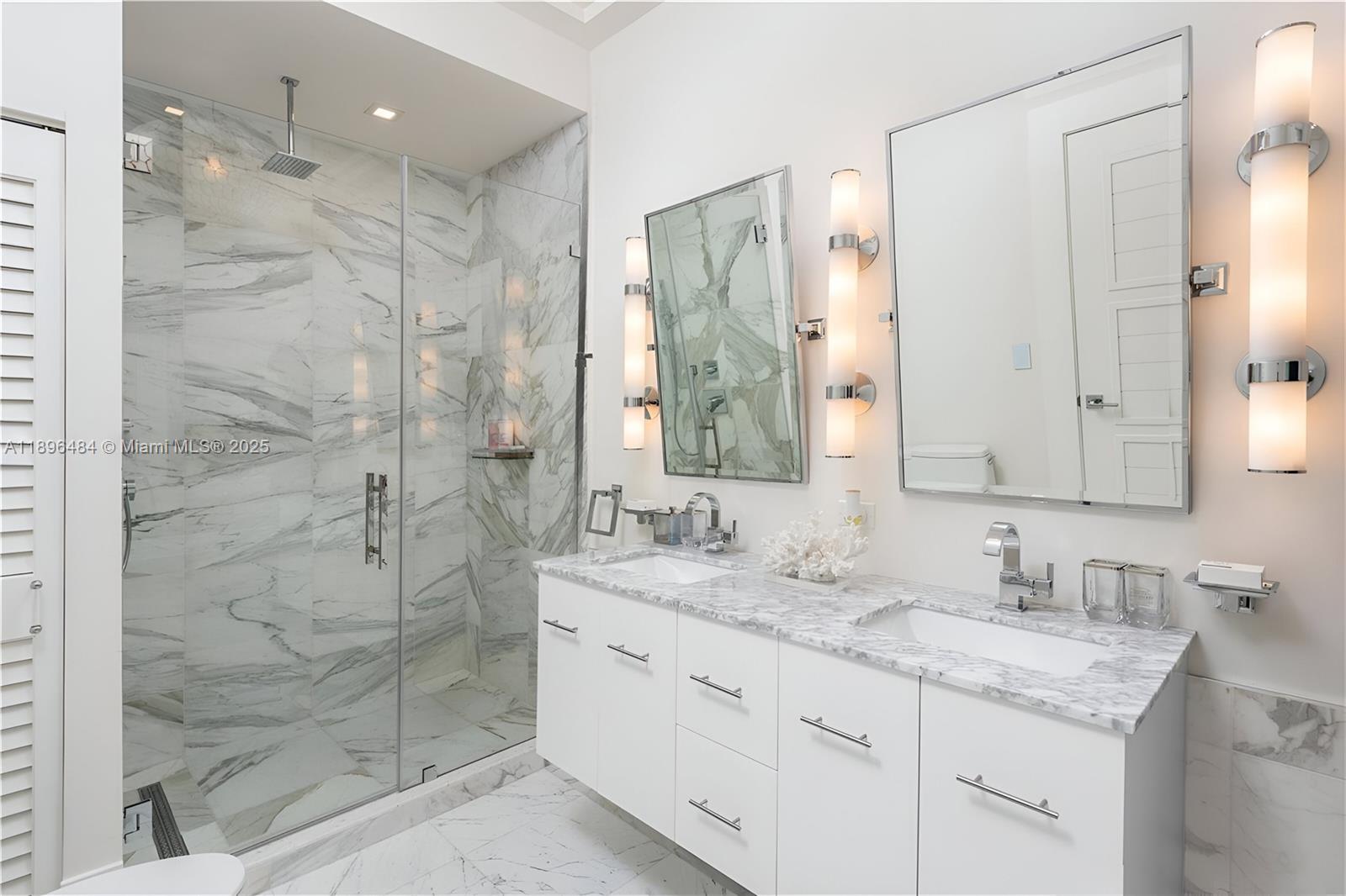 FLAMINGO TERRACE EXTENSIO - Residential Lease