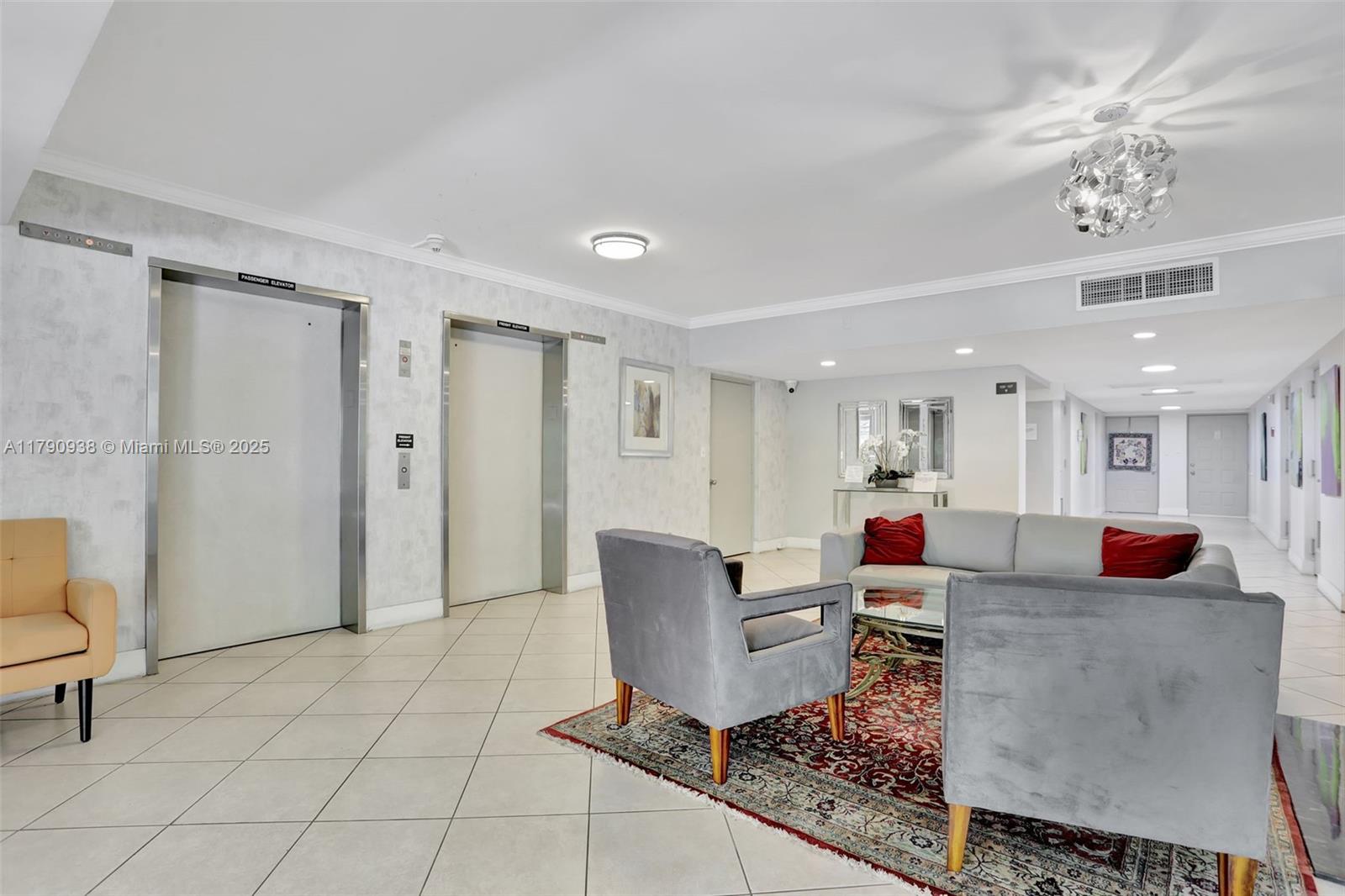 NO 103 PALM-AIRE COUNTRY - Residential