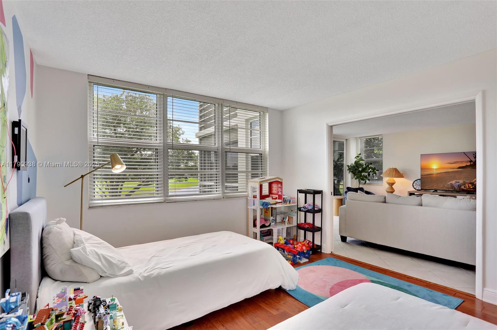 NO 103 PALM-AIRE COUNTRY - Residential