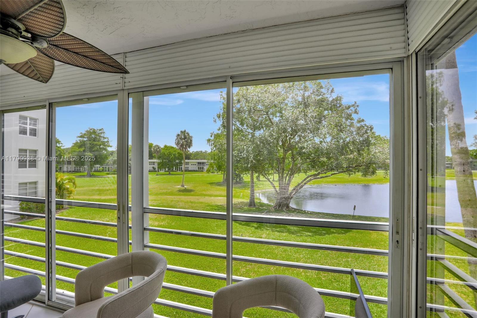 NO 103 PALM-AIRE COUNTRY - Residential