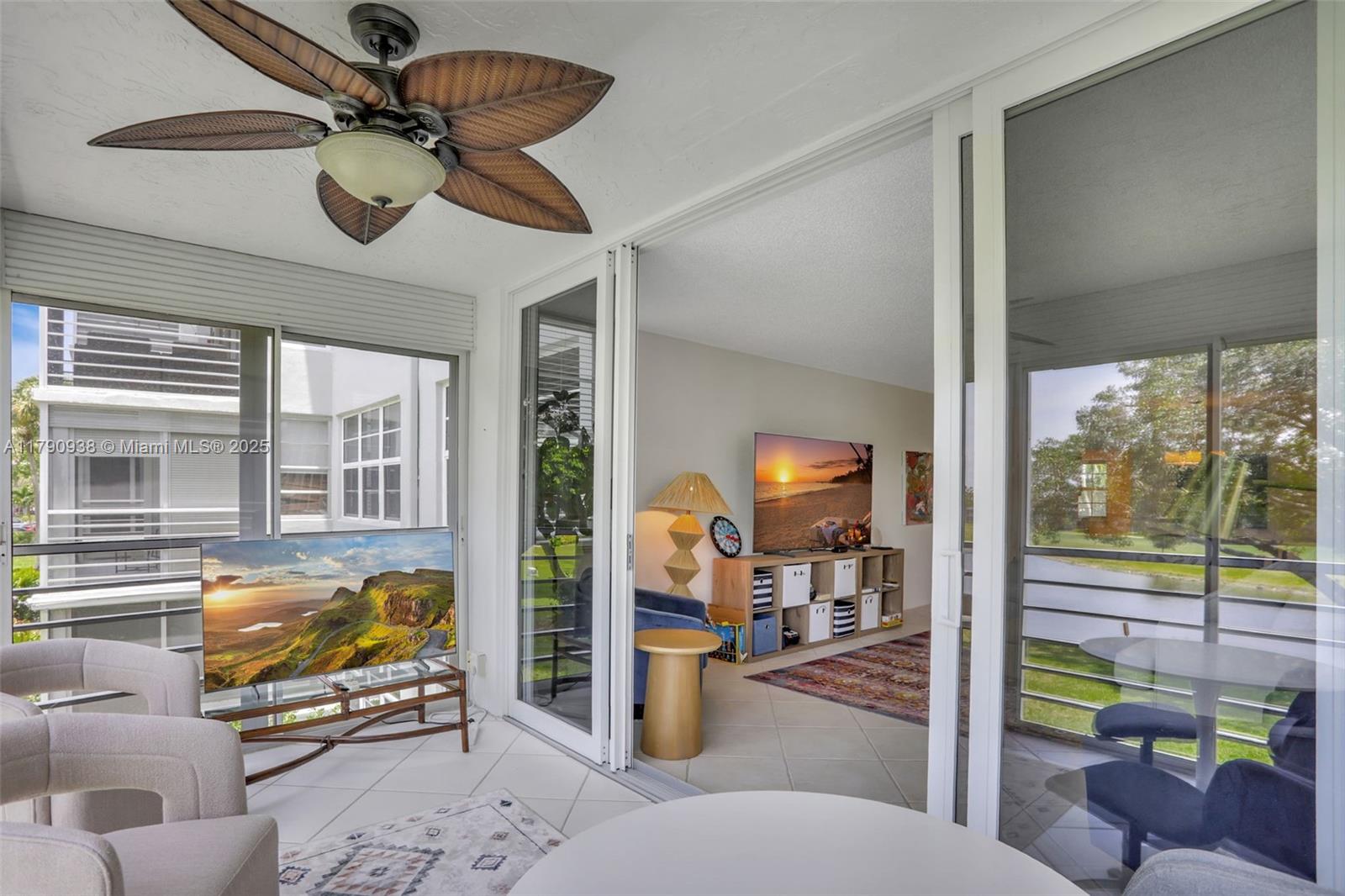 NO 103 PALM-AIRE COUNTRY - Residential