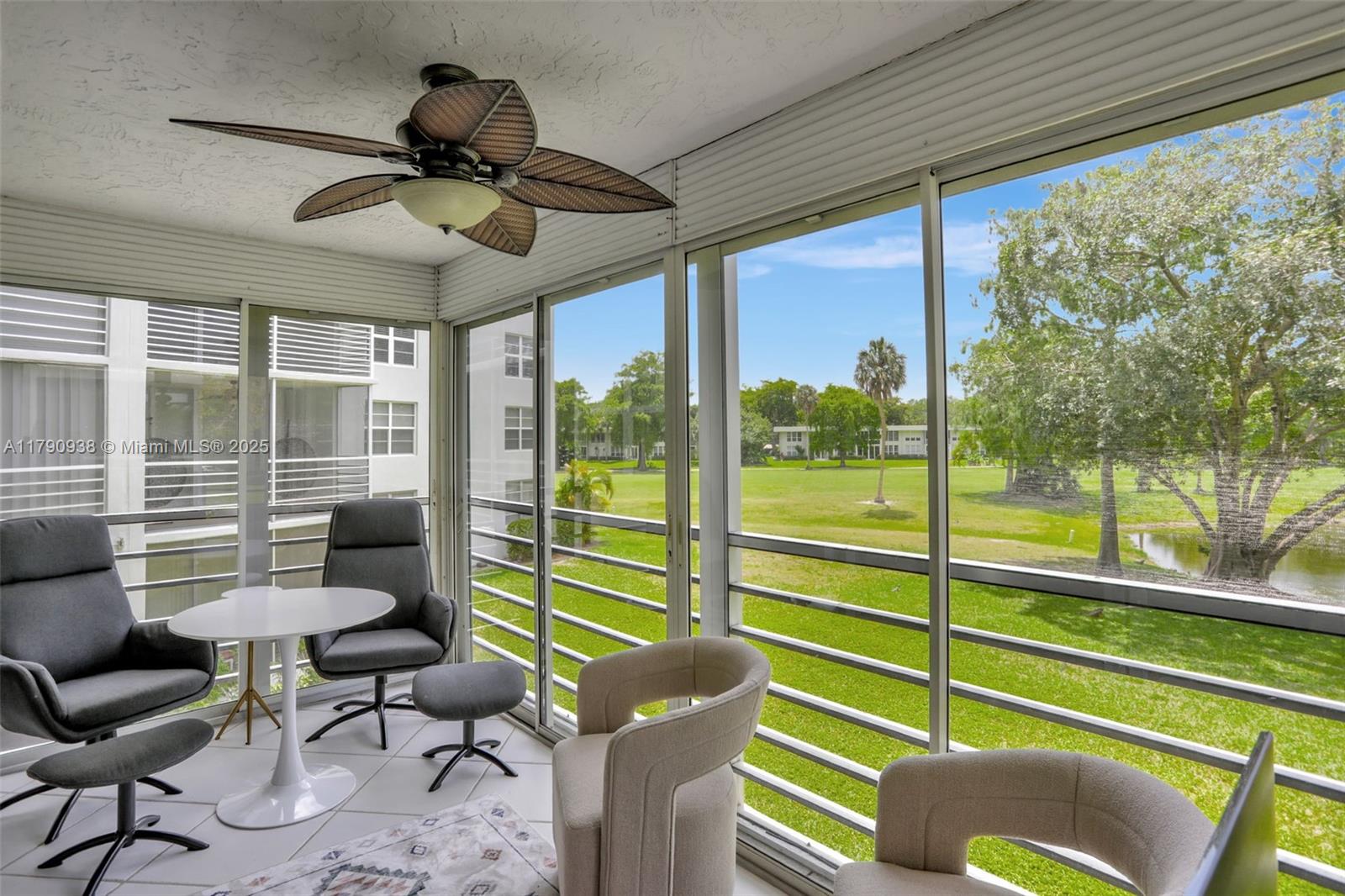 NO 103 PALM-AIRE COUNTRY - Residential