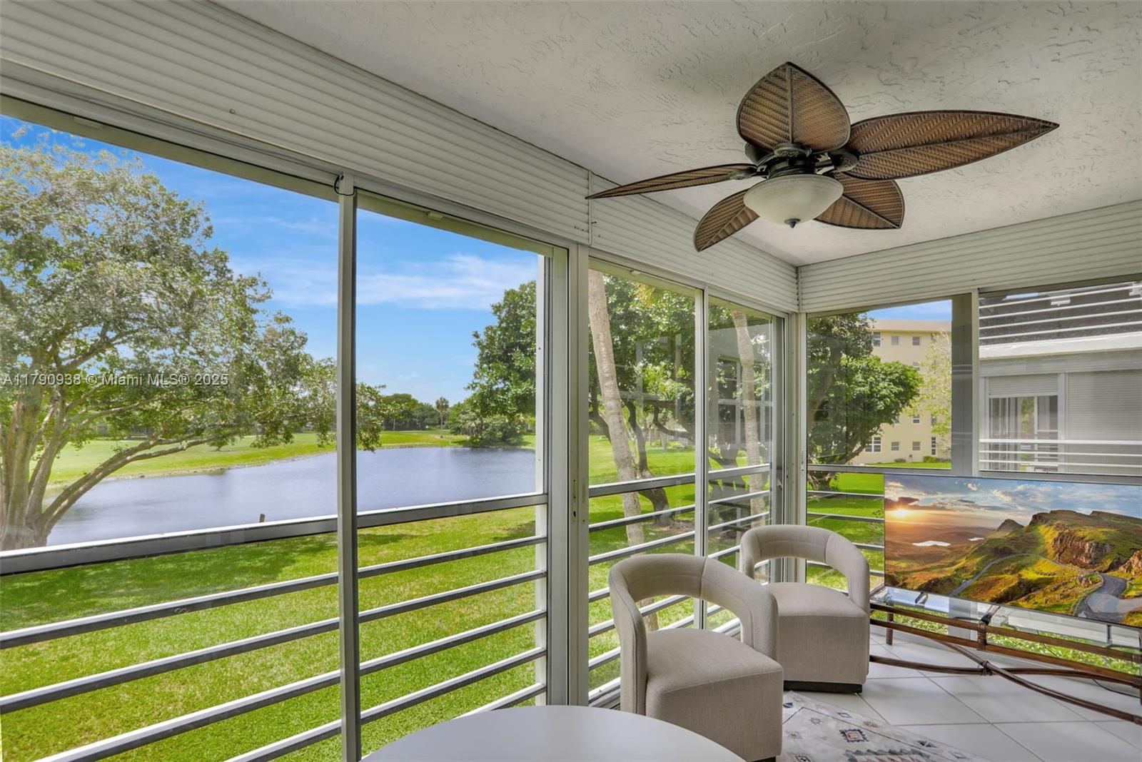 NO 103 PALM-AIRE COUNTRY - Residential