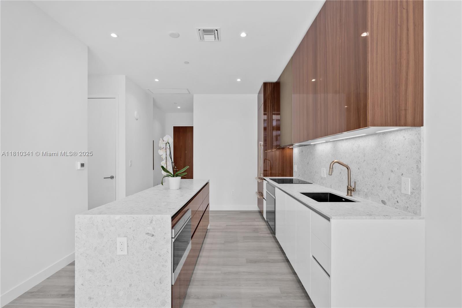 2655 S Bayshore Dr. 705