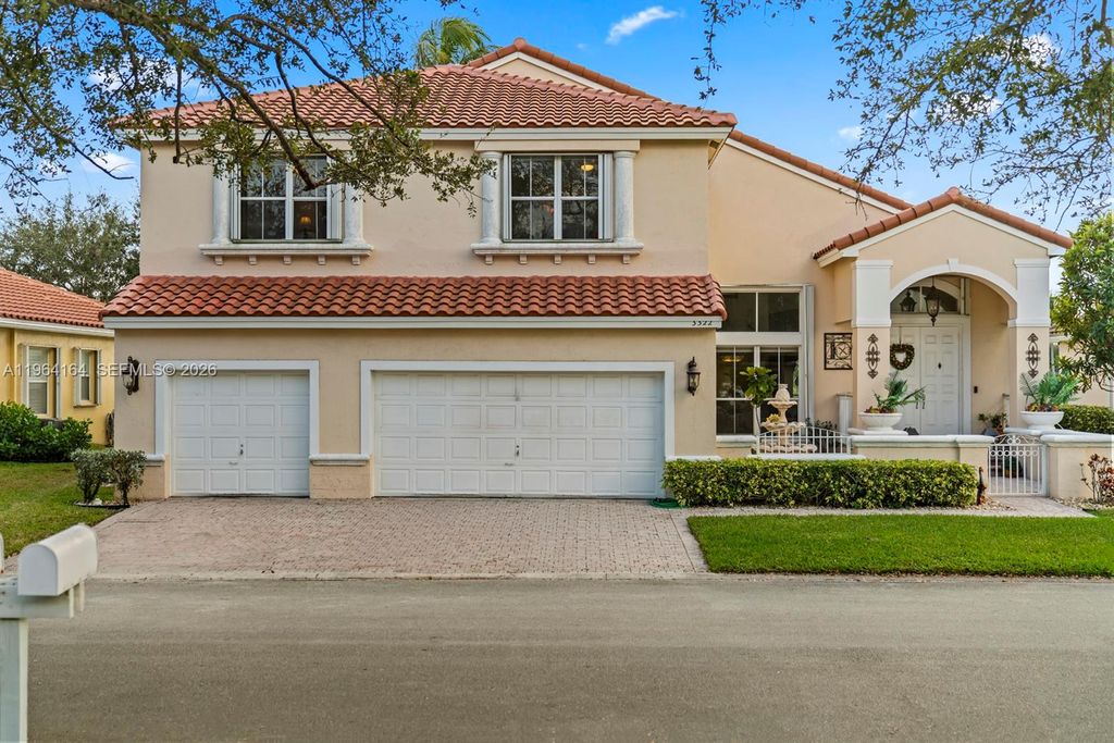 Photo of 3322 SW 51st St, Hollywood, FL 33312 (MLS # A11964164)