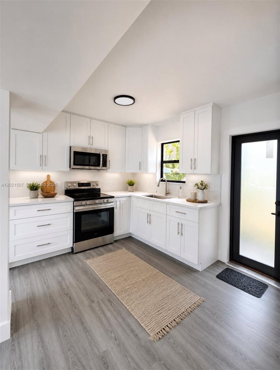 PINE TREE PARK - Residential