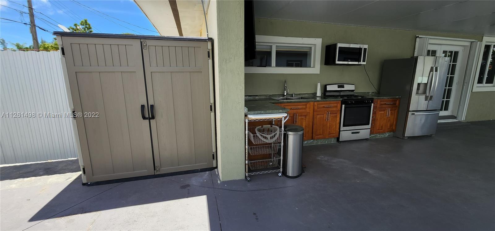 CENTRAL MIAMI PART 7 - Residential Lease