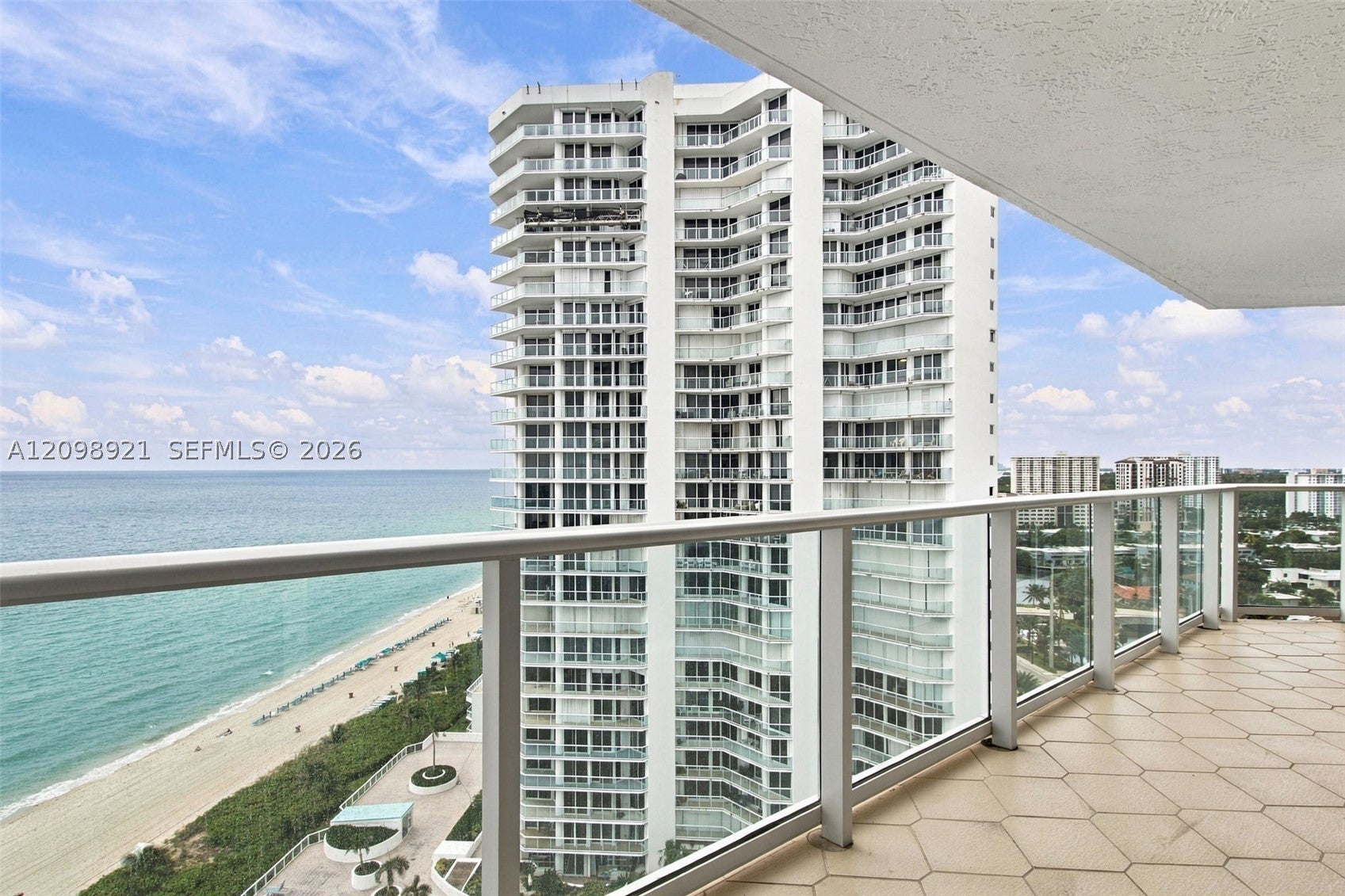 16485 Collins Ave 1832