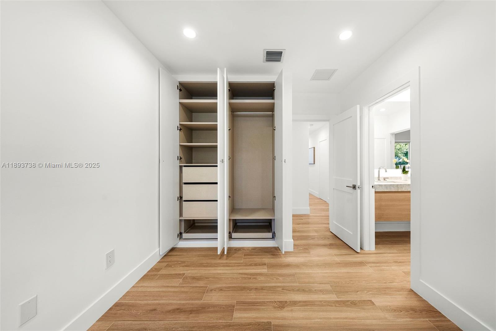 FAIRMONT ACRES SEC 3 - Residential