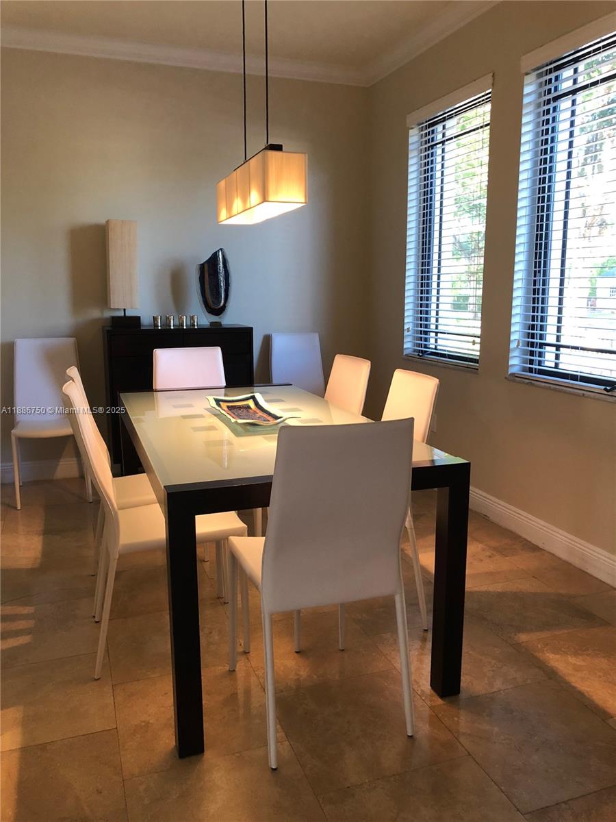 CASA ZAMORA CONDO - Residential Lease