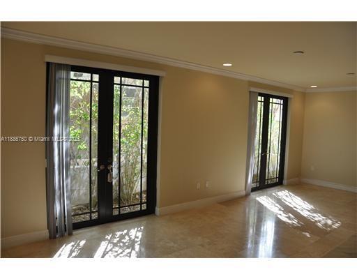 CASA ZAMORA CONDO - Residential Lease
