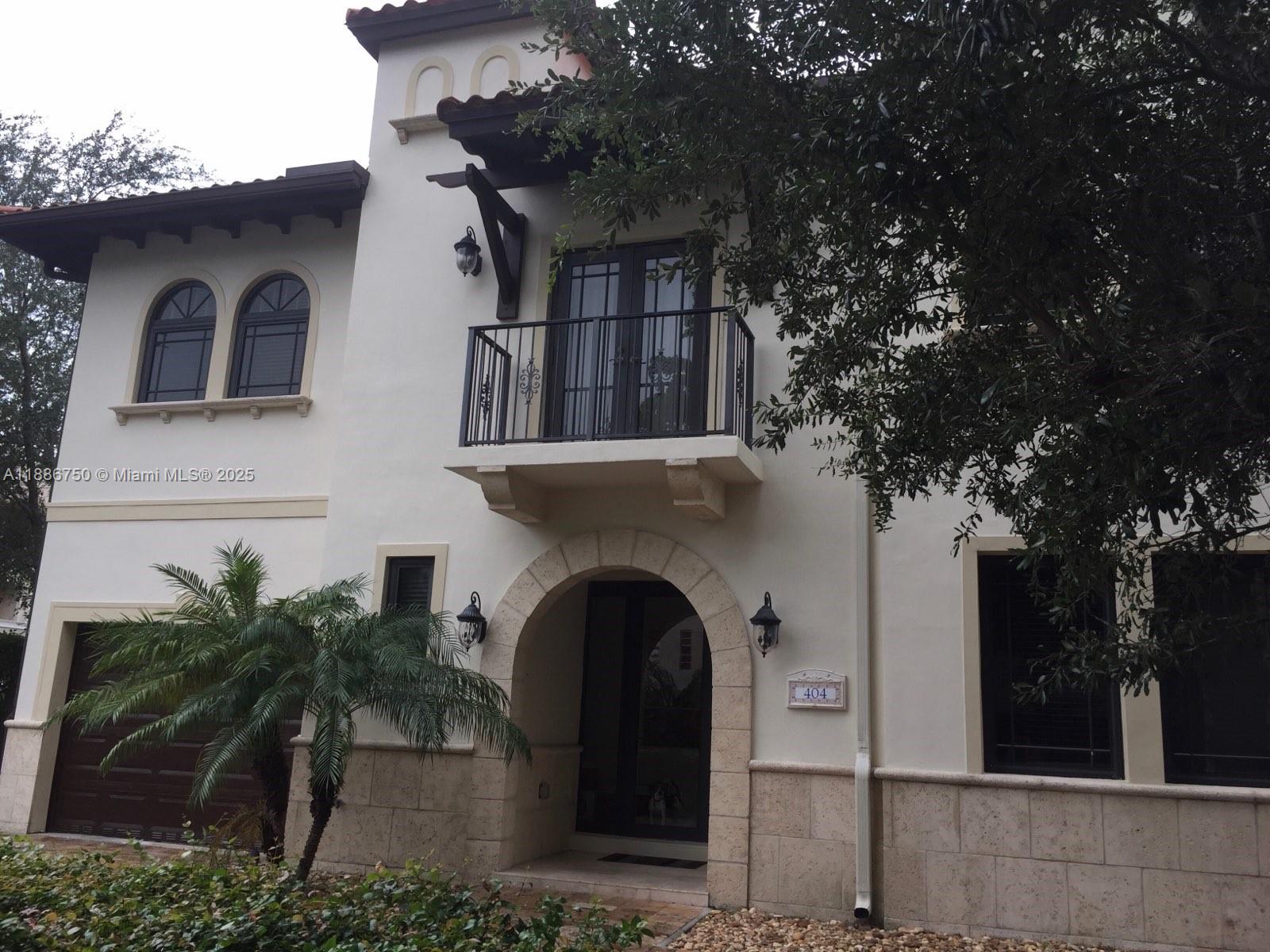 CASA ZAMORA CONDO - Residential Lease