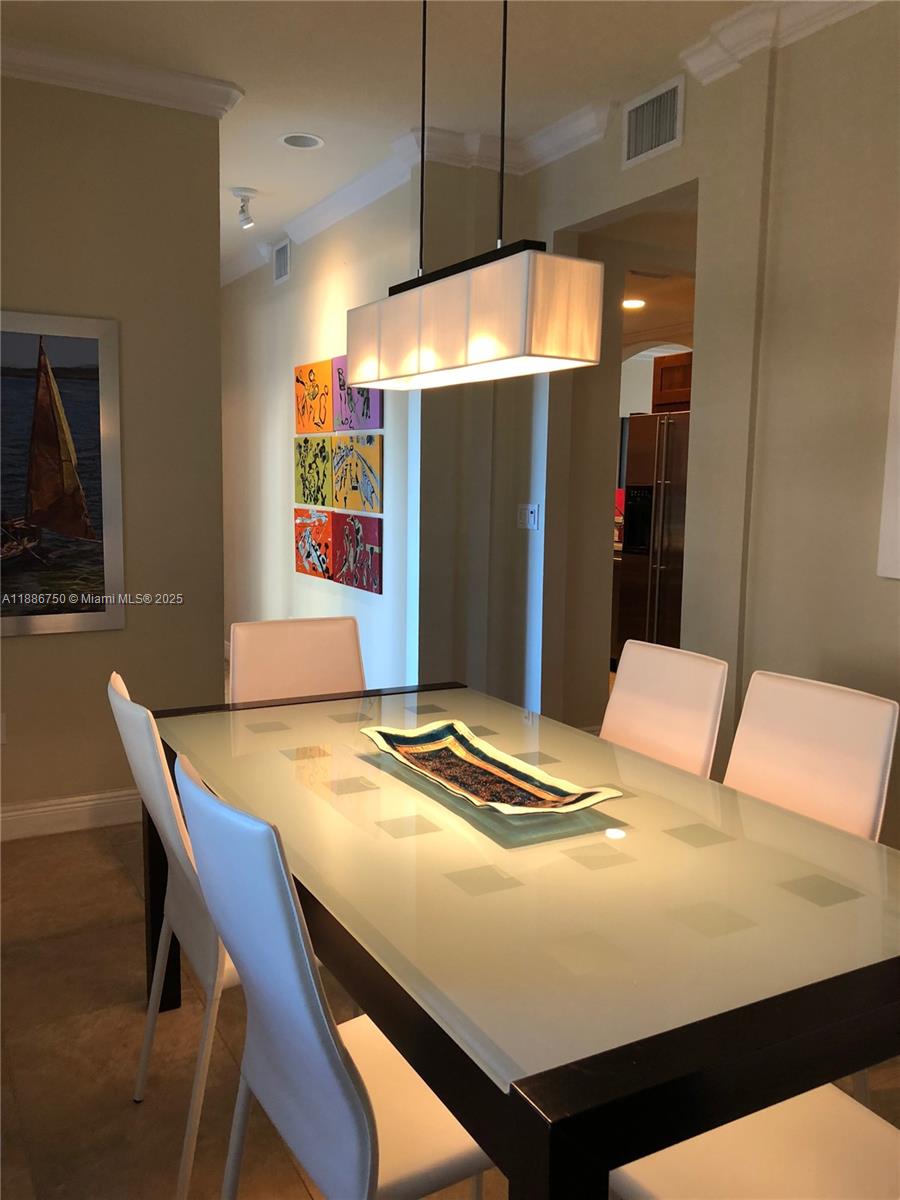 CASA ZAMORA CONDO - Residential Lease
