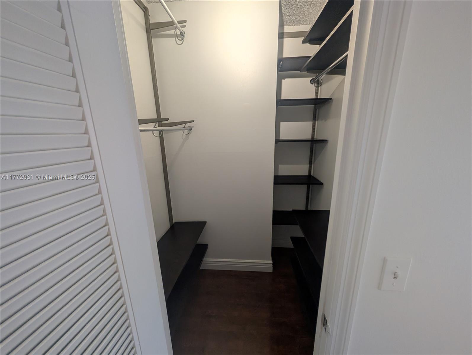 BOCA PALMS CONDO TR B - Residential