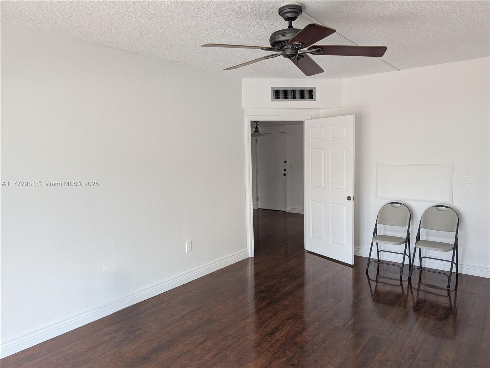 BOCA PALMS CONDO TR B - Residential