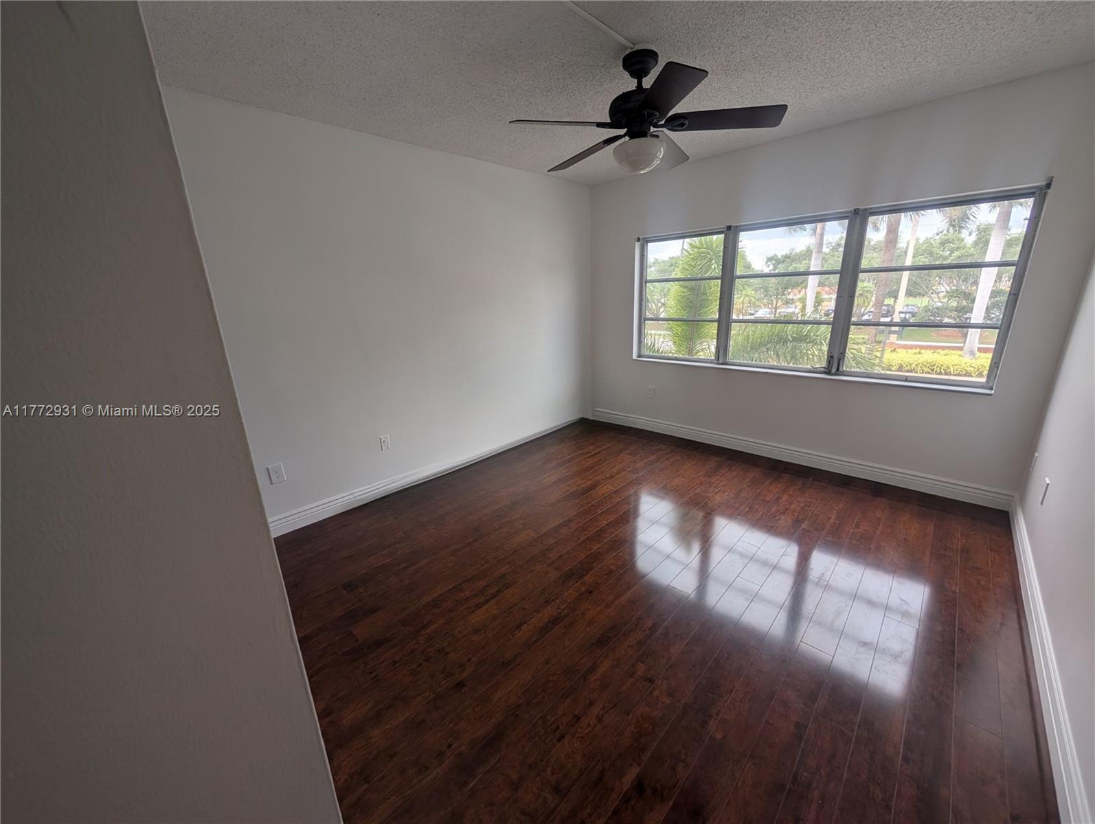 BOCA PALMS CONDO TR B - Residential