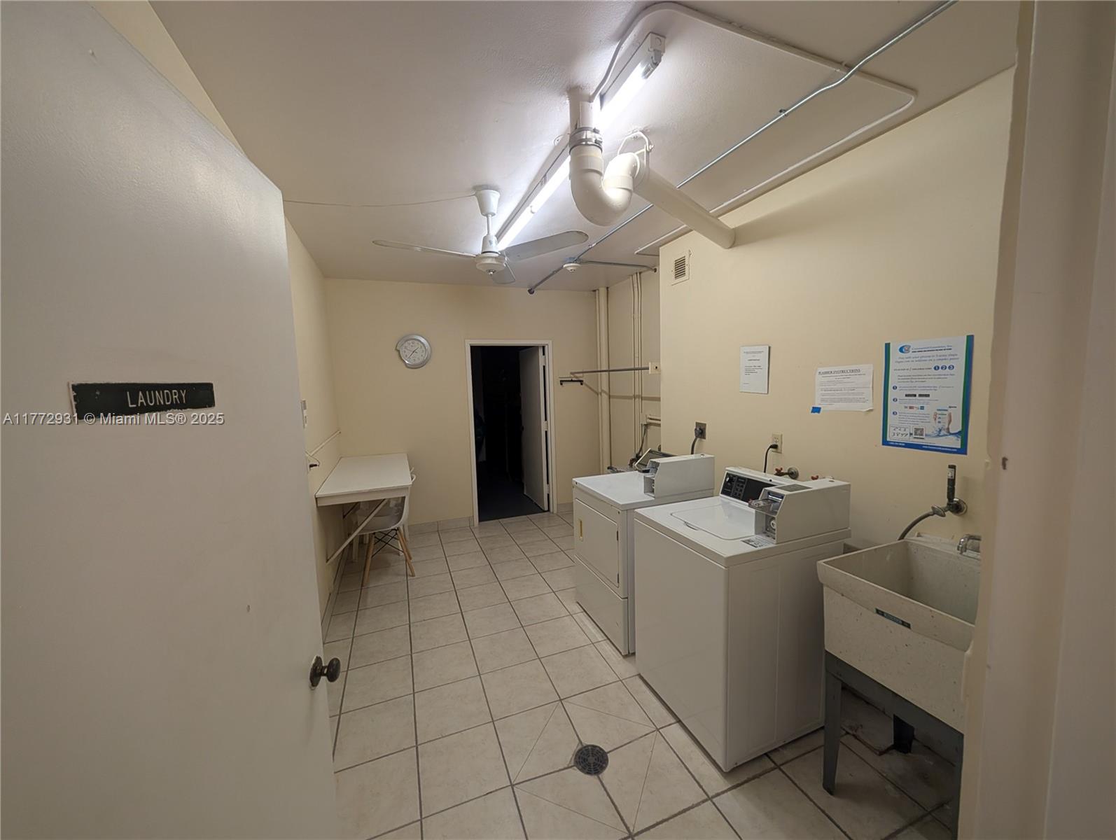 BOCA PALMS CONDO TR B - Residential