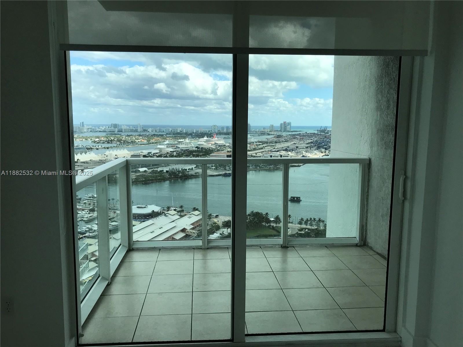 253 NE 2 STREET 3703