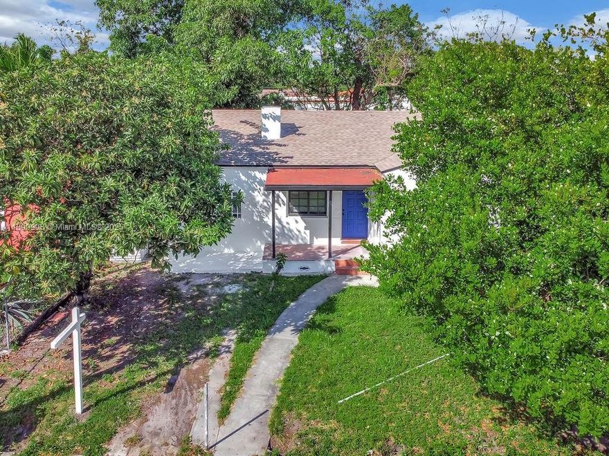 Discover this beautifully maintained single-family home in the heart of Buena Vista. Featuring 3 spacious bedrooms and 2 modern bathrooms, this residence offers comfortable living with a bright, open layout. Enjoy the convenience of an in-unit washer and dryer, a thoughtfully updated kitchen, and stylish finishes throughout. Step outside to a lush, private garden—perfect for relaxing or entertaining. Located just minutes from the Design District, Midtown, and Wynwood, this home blends comfort, style, and location. A true Miami gem!