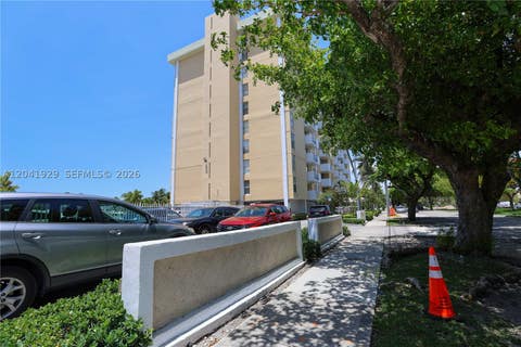 Tiny photo for 2000 NE 135th St #906, North Miami, FL 33181 (MLS # A12041929)