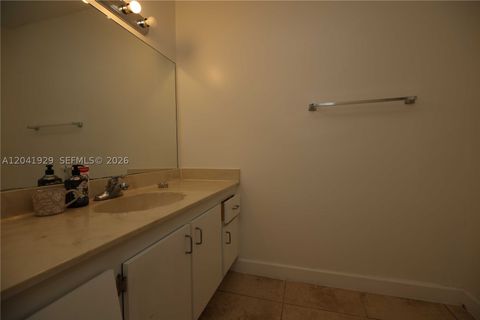 Tiny photo for 2000 NE 135th St #906, North Miami, FL 33181 (MLS # A12041929)