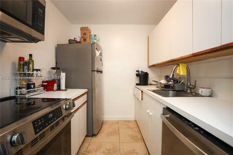 Tiny photo for 2000 NE 135th St #906, North Miami, FL 33181 (MLS # A12041929)