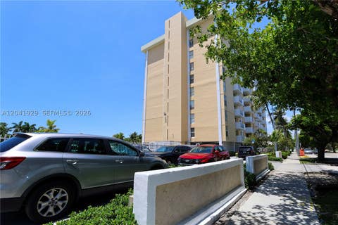 Tiny photo for 2000 NE 135th St #906, North Miami, FL 33181 (MLS # A12041929)