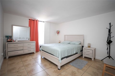 Tiny photo for 2000 NE 135th St #906, North Miami, FL 33181 (MLS # A12041929)