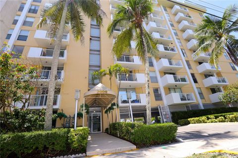 Tiny photo for 2000 NE 135th St #906, North Miami, FL 33181 (MLS # A12041929)