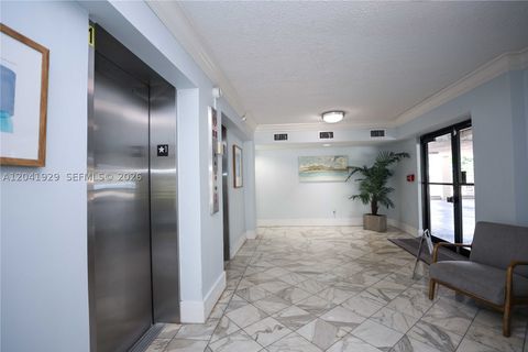 Tiny photo for 2000 NE 135th St #906, North Miami, FL 33181 (MLS # A12041929)