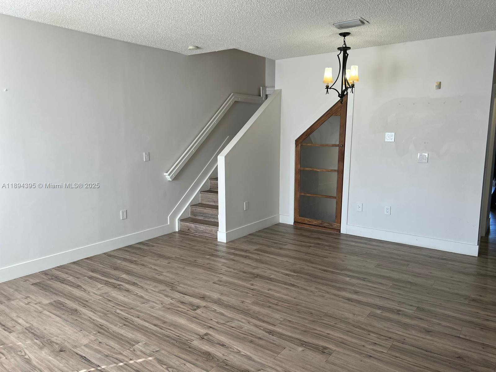 TOWNGATE CONDO TWELVE - Residential Lease