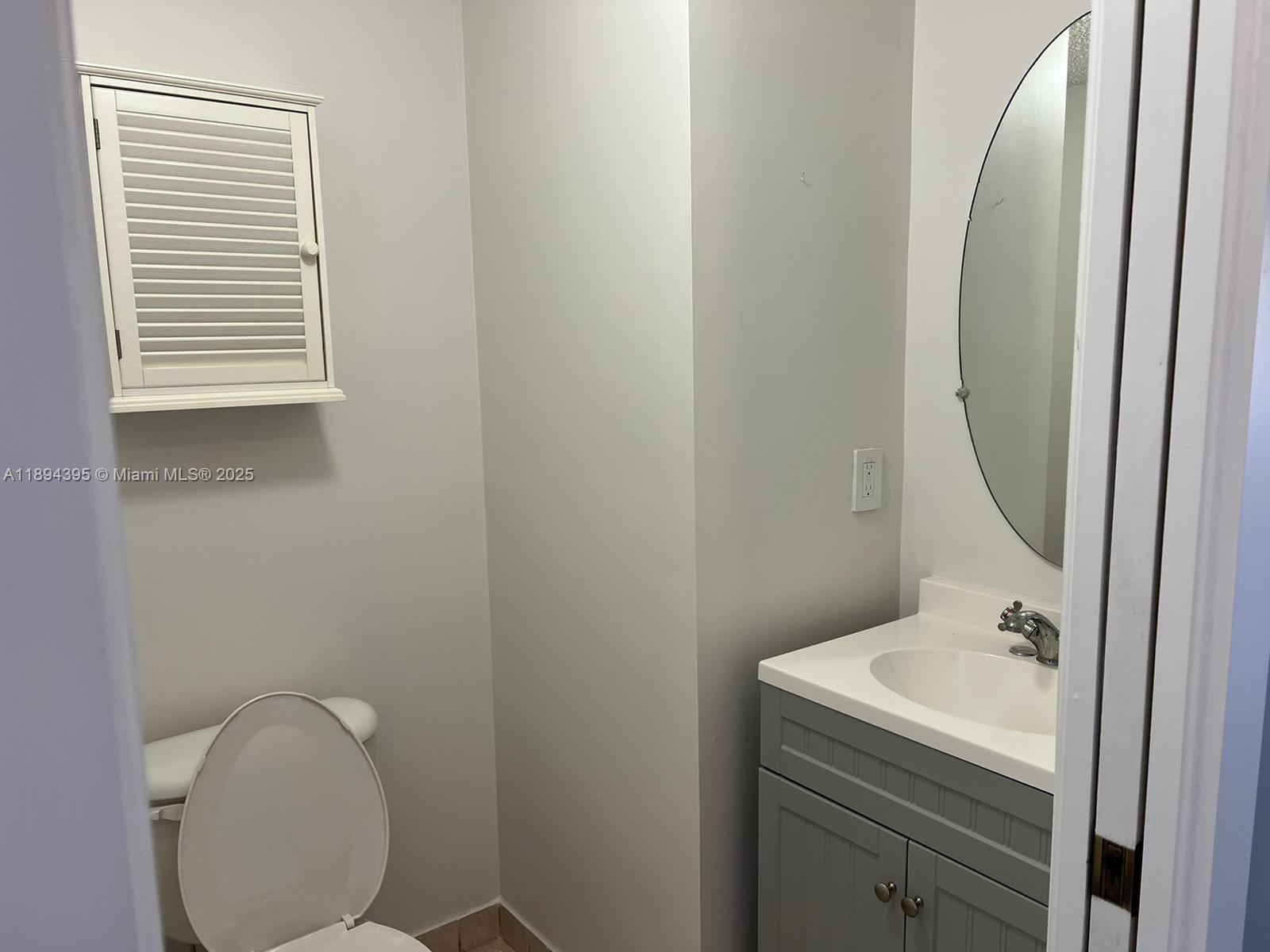 TOWNGATE CONDO TWELVE - Residential Lease