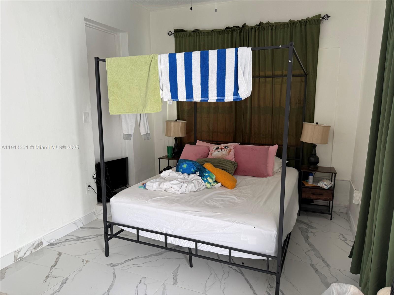 ALHAMBRA HEIGHTS SEC 2 - Residential