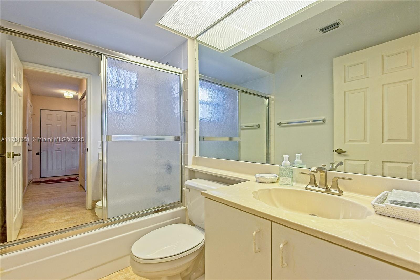 KEYS-GATE NO 1 - Residential