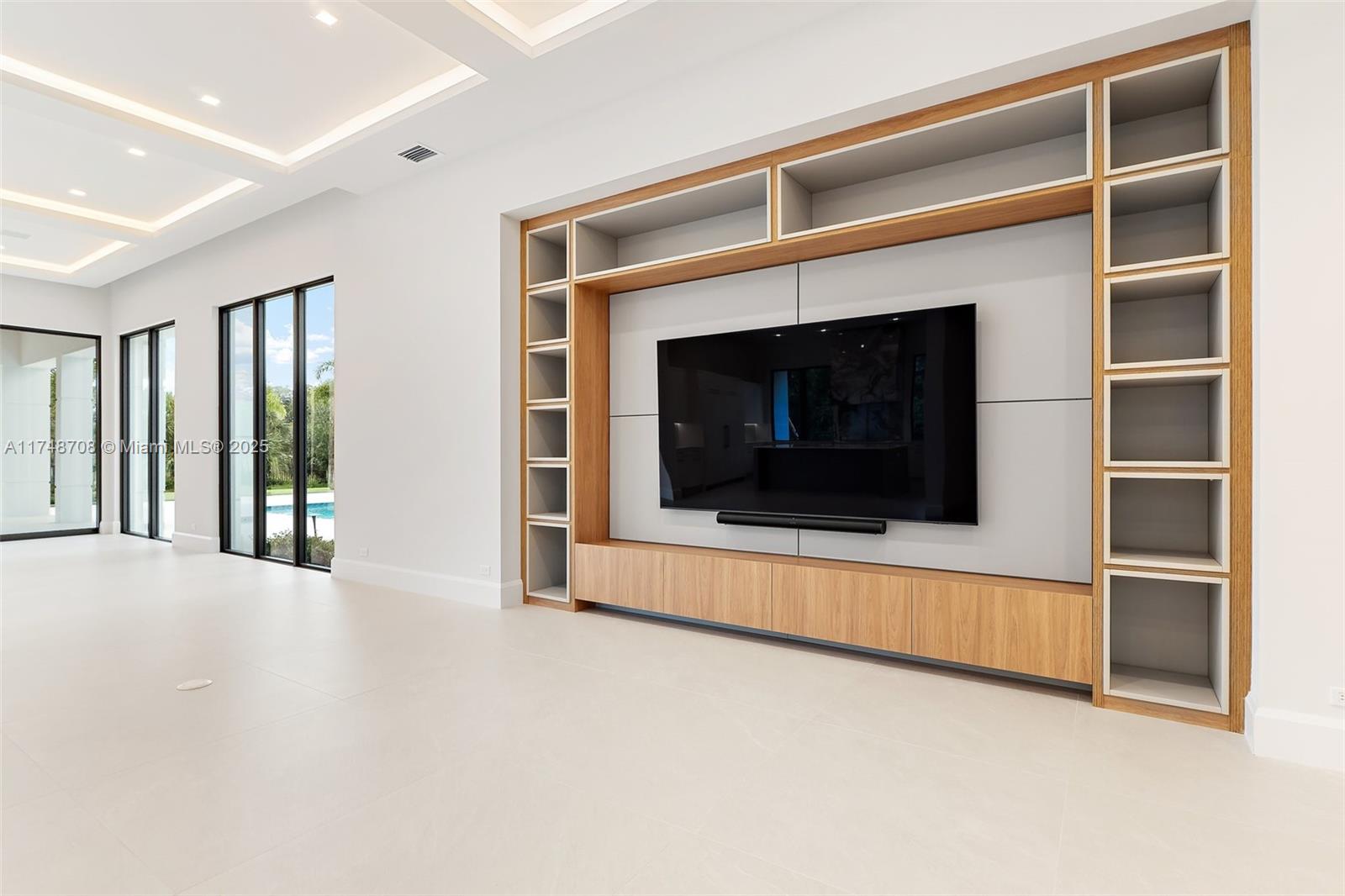 BEARS CLUB - Residential