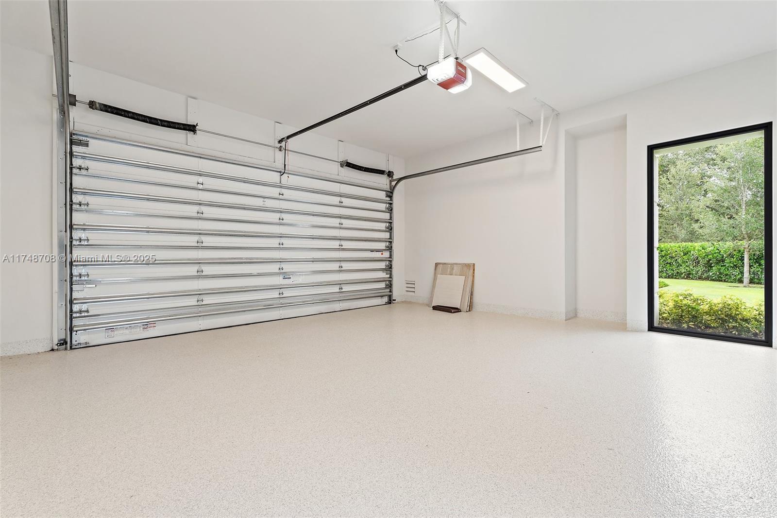 BEARS CLUB - Residential