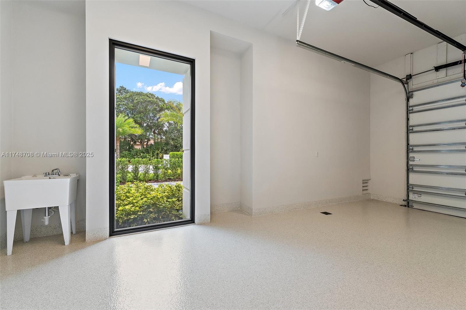 BEARS CLUB - Residential